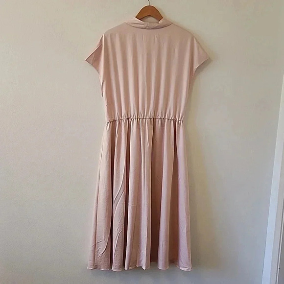 Glam Meets Glam Margie Tie Waist Satin Midi Dress sz 18 NWOT - Picture 5 of 15